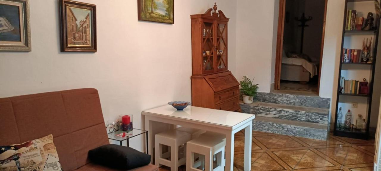 Apartamentos Caleros Caces Екстериор снимка